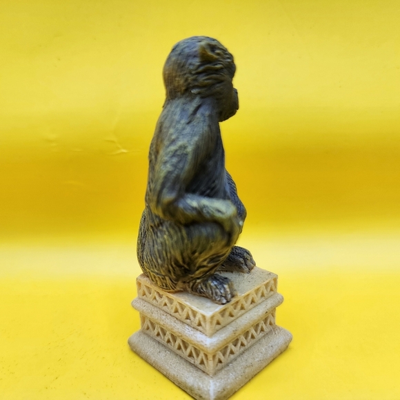 Wild Animals of Africa Monkey Pawn White Chess Replacement Piece Ben Homer 2002 - Picture 4 of 7